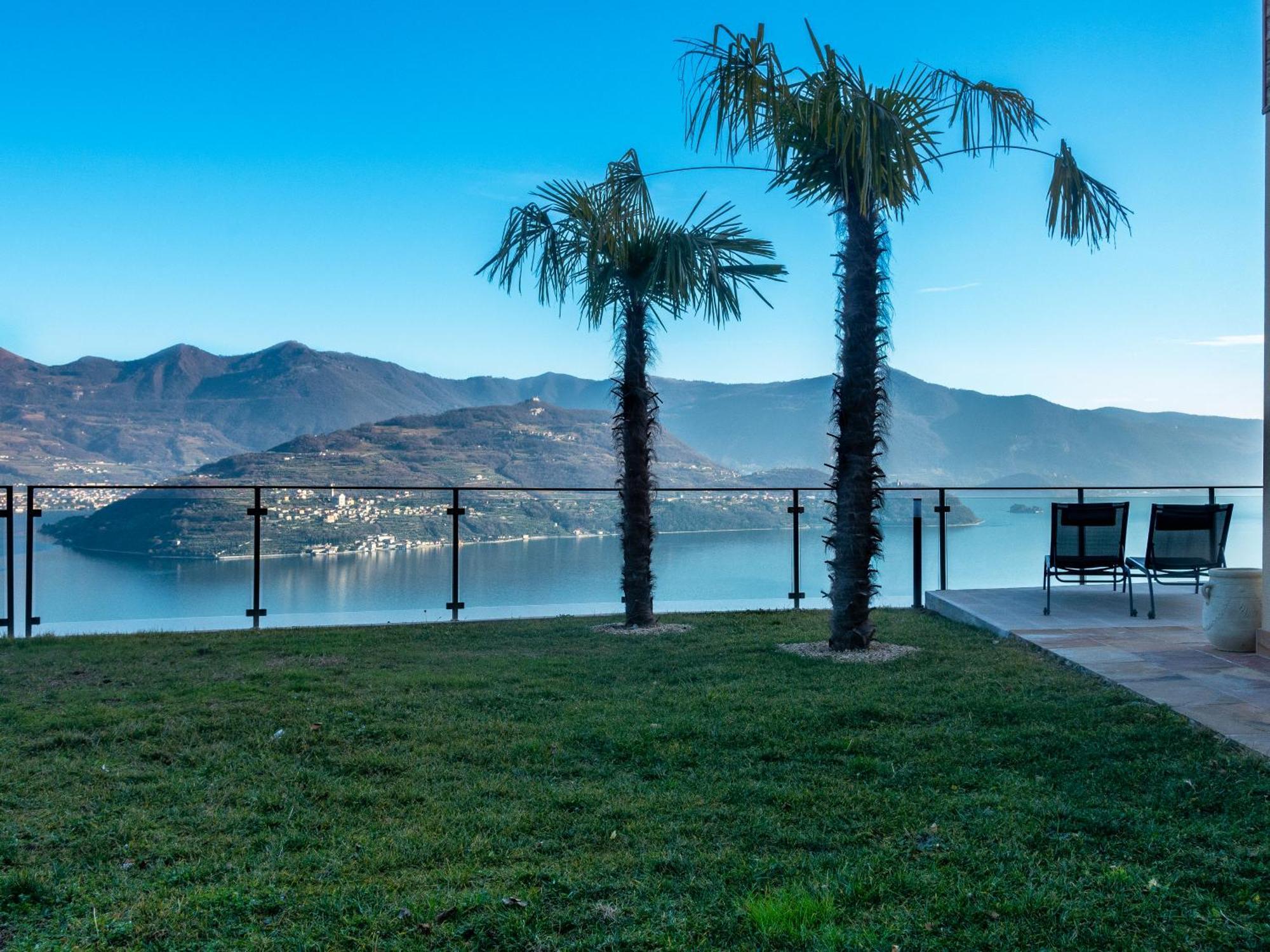 Mia Isola With Lake View, Garden And Swimming Pool Parzanica Exterior foto